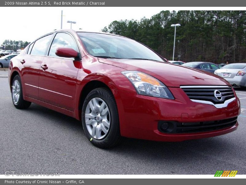 Red Brick Metallic / Charcoal 2009 Nissan Altima 2.5 S