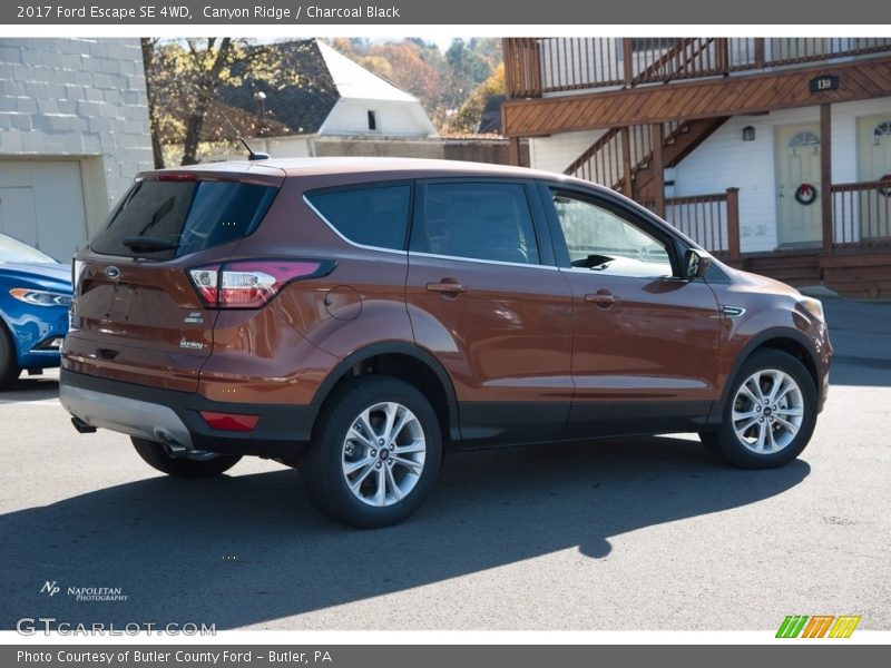 Canyon Ridge / Charcoal Black 2017 Ford Escape SE 4WD