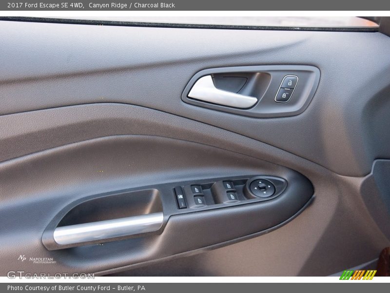 Canyon Ridge / Charcoal Black 2017 Ford Escape SE 4WD