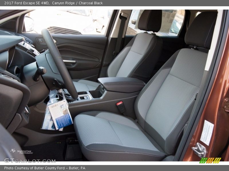 Canyon Ridge / Charcoal Black 2017 Ford Escape SE 4WD