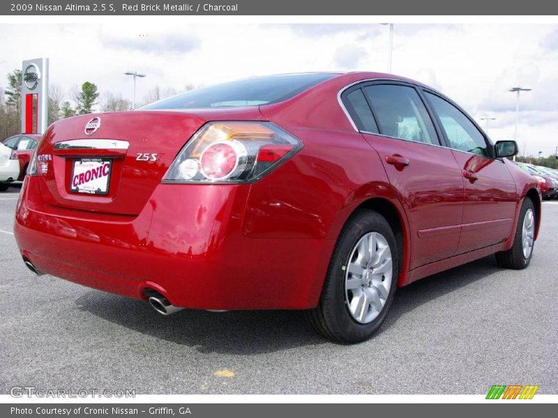 Red Brick Metallic / Charcoal 2009 Nissan Altima 2.5 S