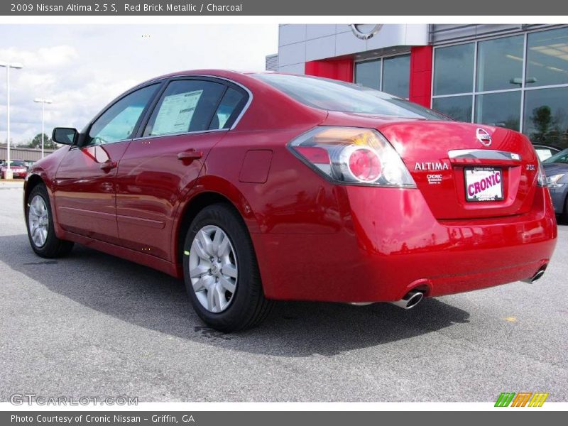 Red Brick Metallic / Charcoal 2009 Nissan Altima 2.5 S