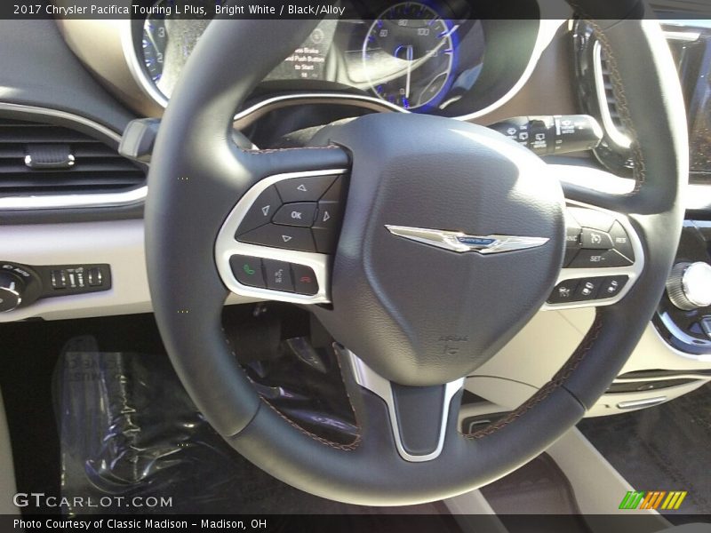 Bright White / Black/Alloy 2017 Chrysler Pacifica Touring L Plus