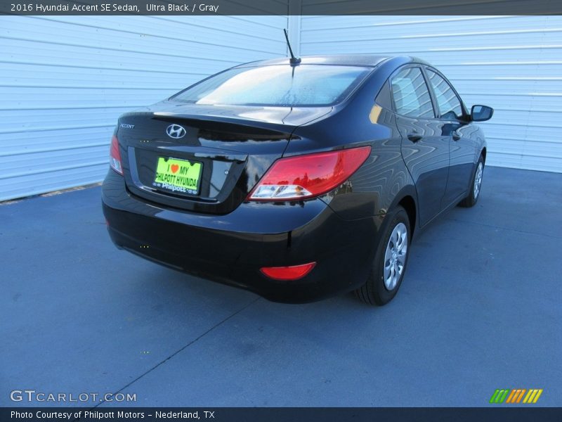 Ultra Black / Gray 2016 Hyundai Accent SE Sedan