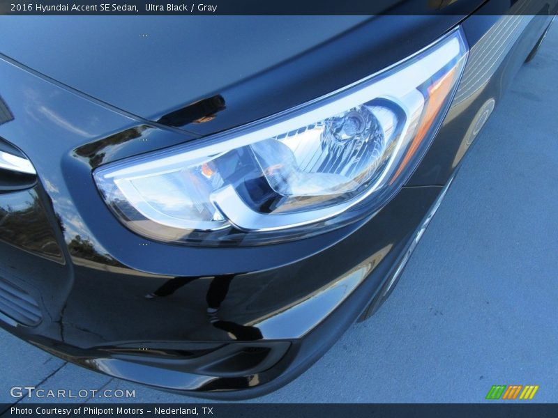 Ultra Black / Gray 2016 Hyundai Accent SE Sedan
