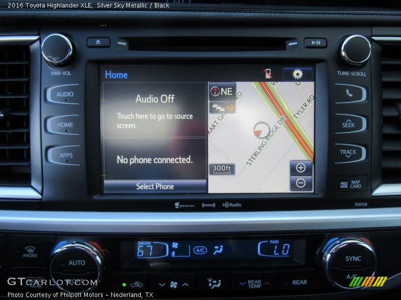 Silver Sky Metallic / Black 2016 Toyota Highlander XLE