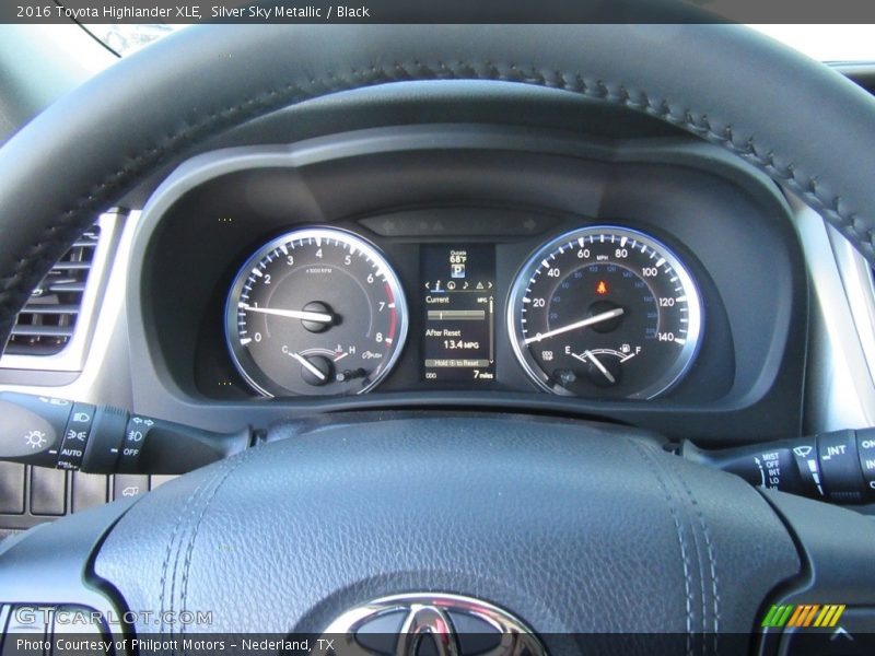 Silver Sky Metallic / Black 2016 Toyota Highlander XLE