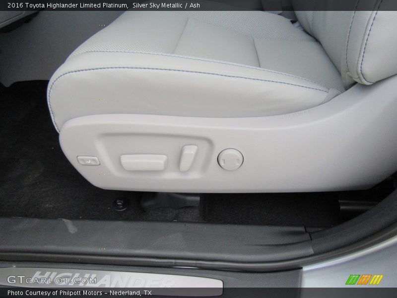 Silver Sky Metallic / Ash 2016 Toyota Highlander Limited Platinum