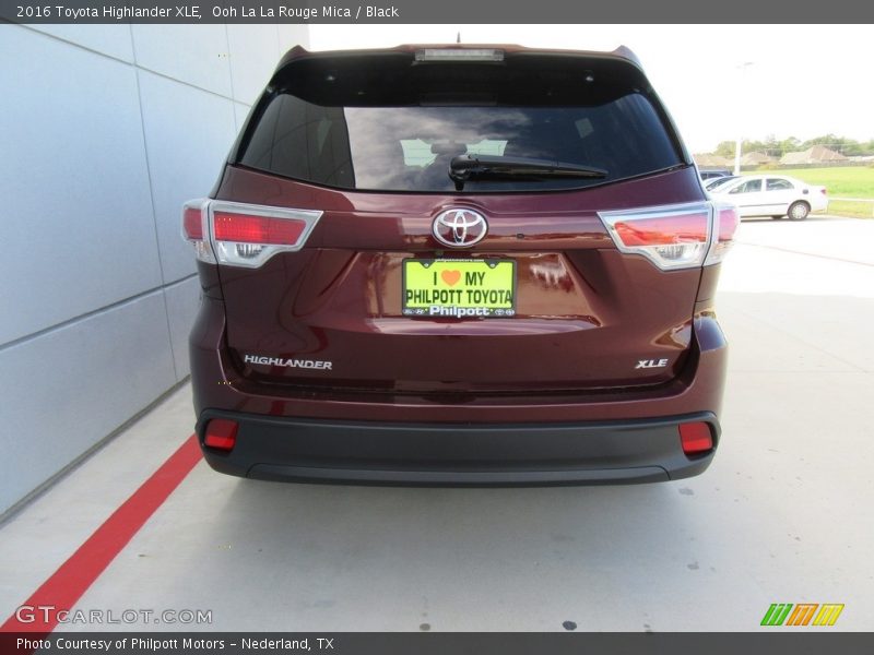 Ooh La La Rouge Mica / Black 2016 Toyota Highlander XLE
