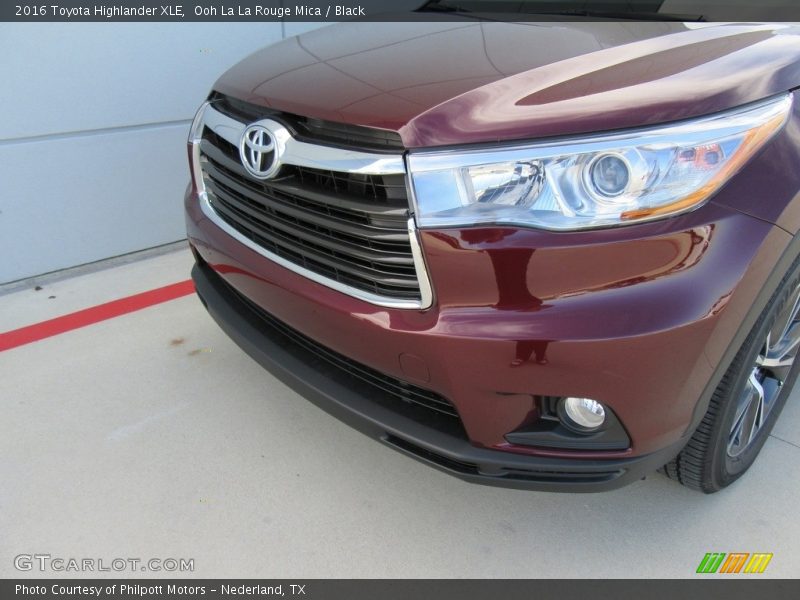 Ooh La La Rouge Mica / Black 2016 Toyota Highlander XLE