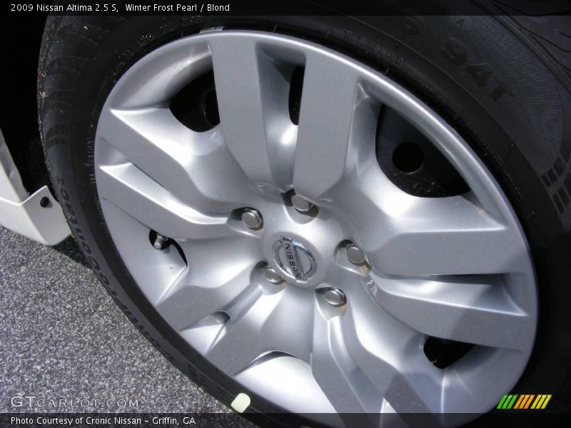 Winter Frost Pearl / Blond 2009 Nissan Altima 2.5 S
