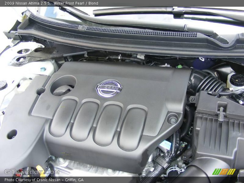 Winter Frost Pearl / Blond 2009 Nissan Altima 2.5 S