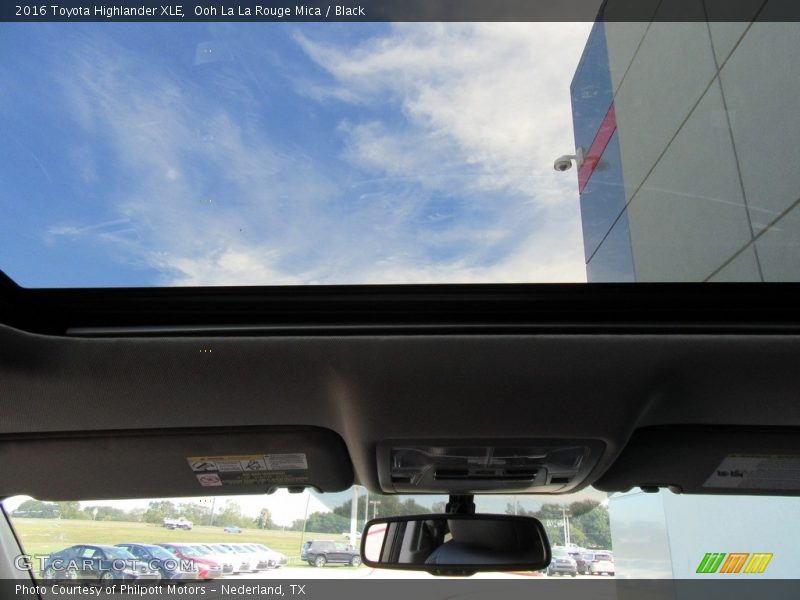 Ooh La La Rouge Mica / Black 2016 Toyota Highlander XLE