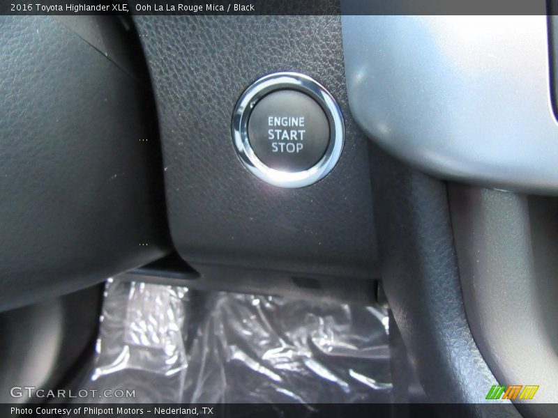 Ooh La La Rouge Mica / Black 2016 Toyota Highlander XLE