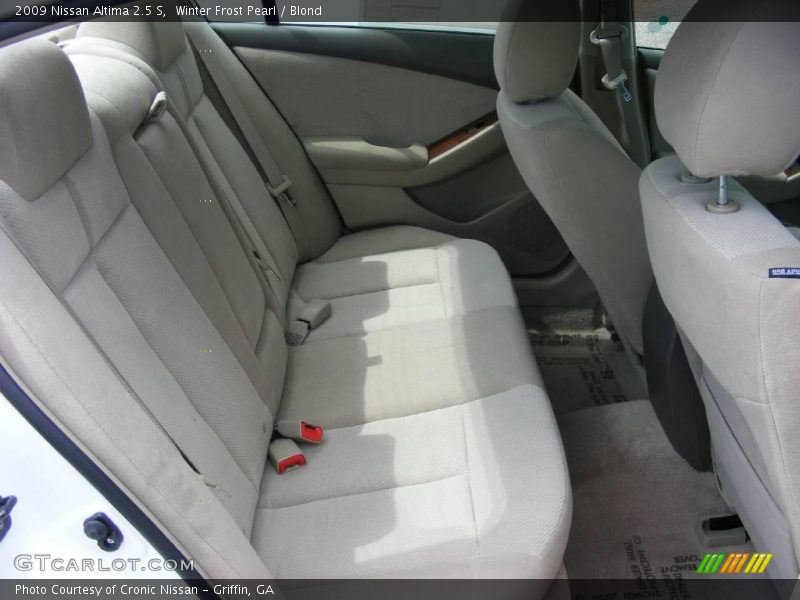 Winter Frost Pearl / Blond 2009 Nissan Altima 2.5 S