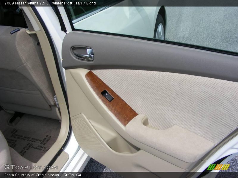 Winter Frost Pearl / Blond 2009 Nissan Altima 2.5 S