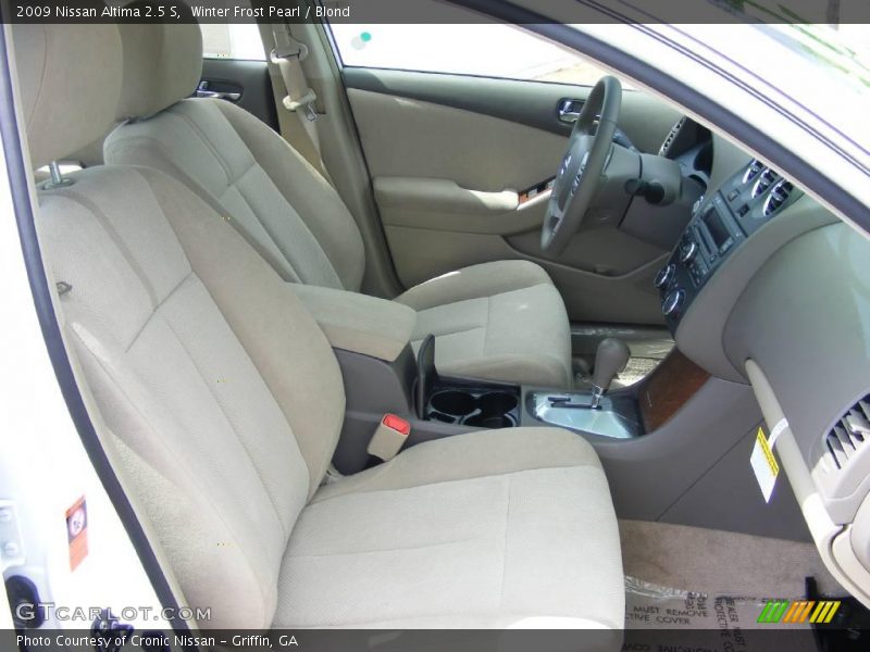 Winter Frost Pearl / Blond 2009 Nissan Altima 2.5 S