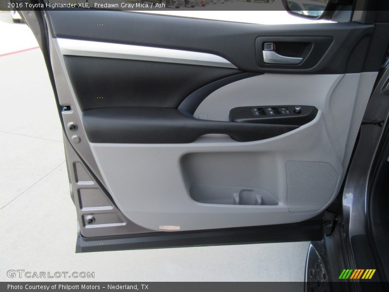 Predawn Gray Mica / Ash 2016 Toyota Highlander XLE