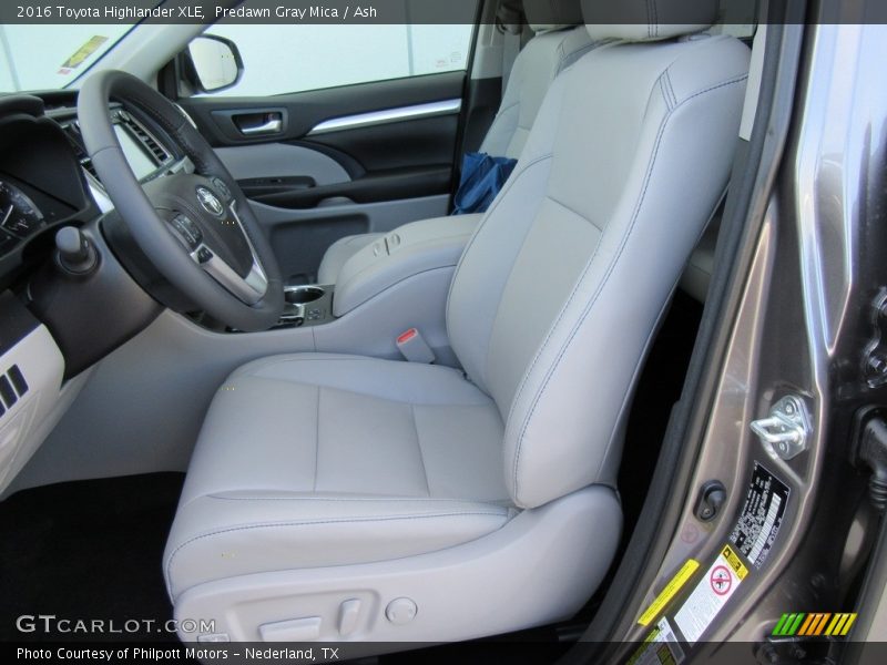 Predawn Gray Mica / Ash 2016 Toyota Highlander XLE