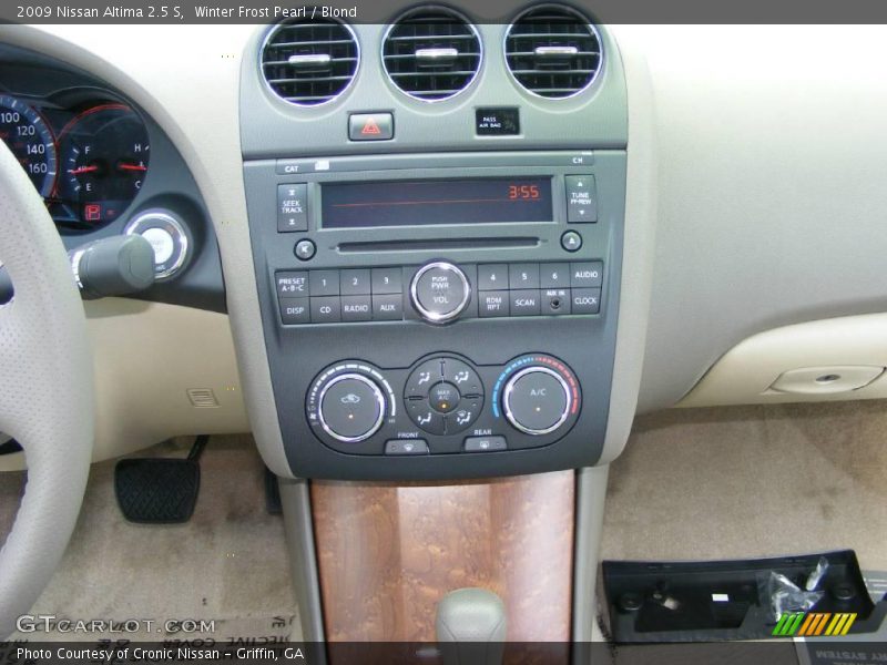 Winter Frost Pearl / Blond 2009 Nissan Altima 2.5 S