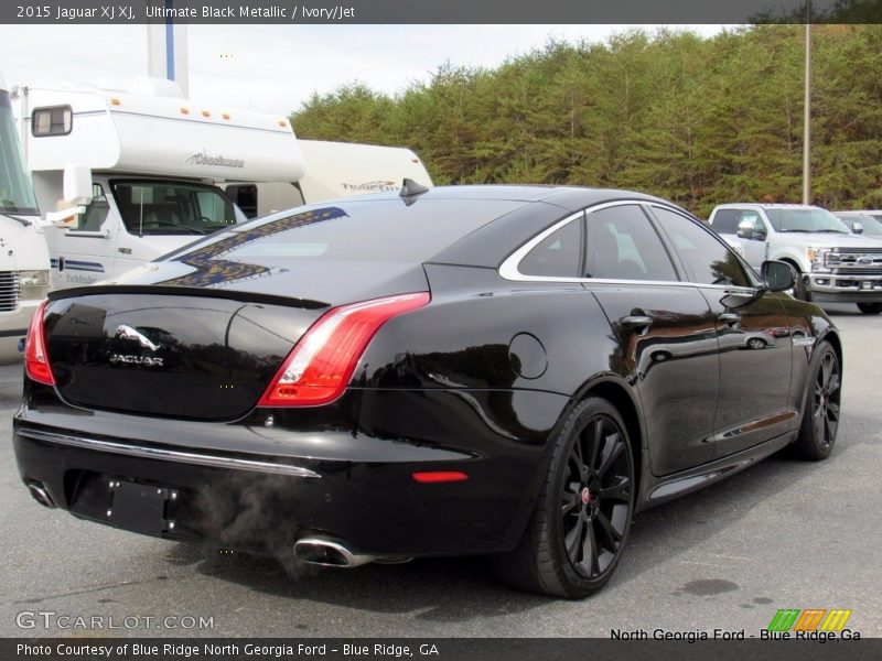 Ultimate Black Metallic / Ivory/Jet 2015 Jaguar XJ XJ