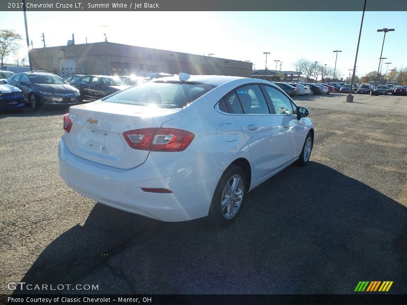 Summit White / Jet Black 2017 Chevrolet Cruze LT