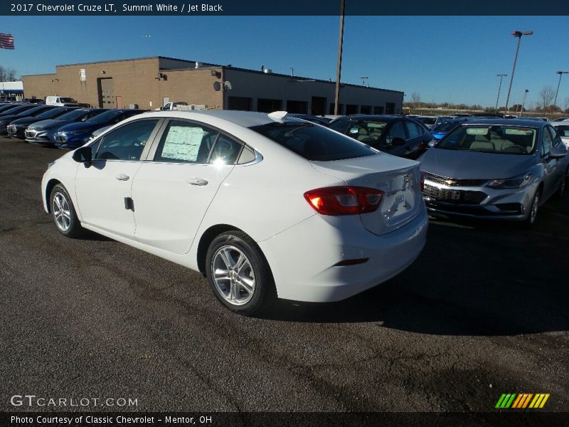 Summit White / Jet Black 2017 Chevrolet Cruze LT