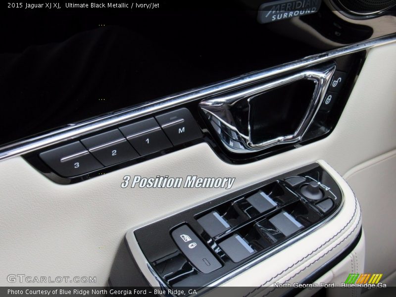 Ultimate Black Metallic / Ivory/Jet 2015 Jaguar XJ XJ