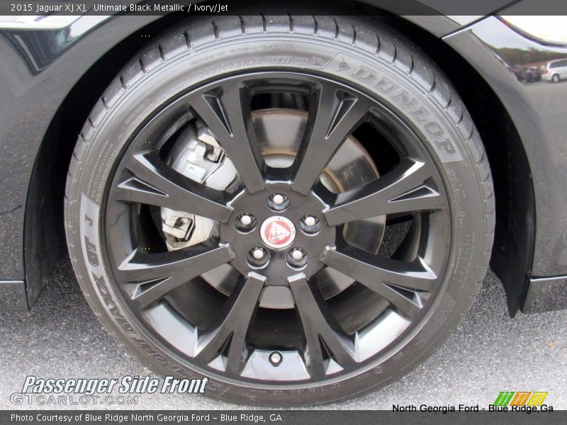 Ultimate Black Metallic / Ivory/Jet 2015 Jaguar XJ XJ