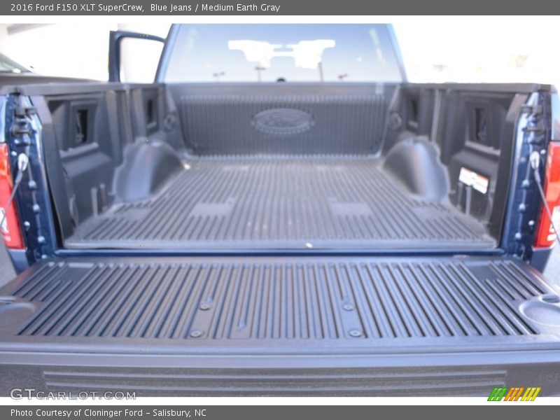 Blue Jeans / Medium Earth Gray 2016 Ford F150 XLT SuperCrew