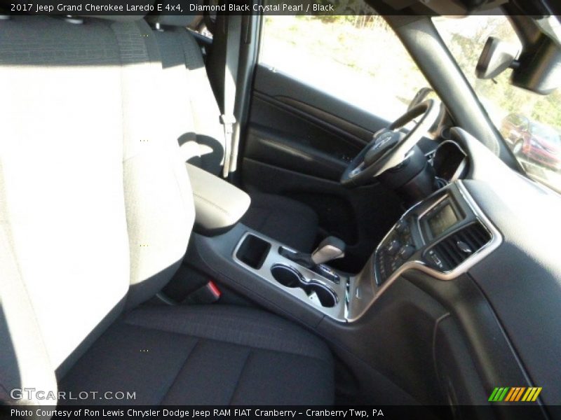 Diamond Black Crystal Pearl / Black 2017 Jeep Grand Cherokee Laredo E 4x4