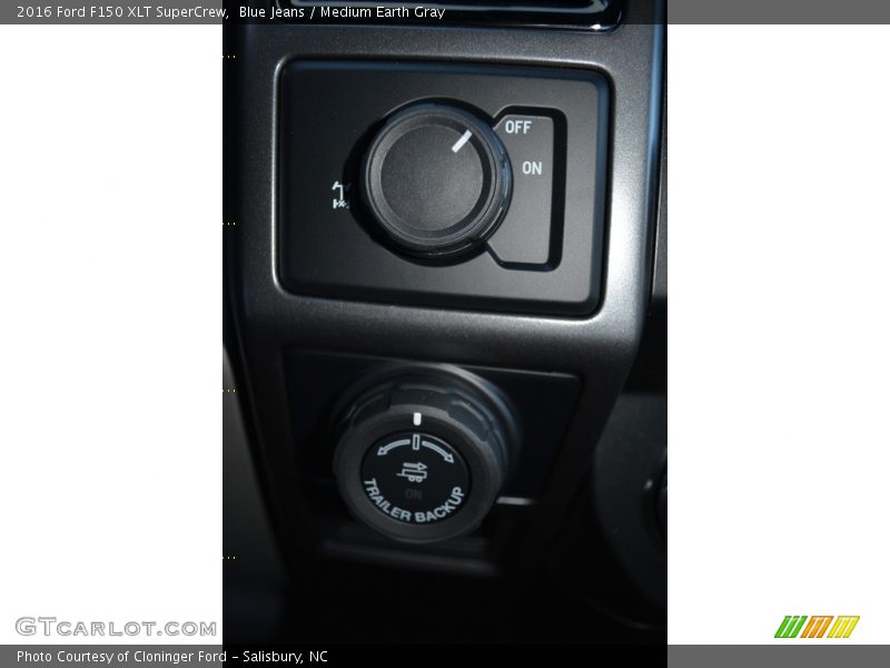Blue Jeans / Medium Earth Gray 2016 Ford F150 XLT SuperCrew