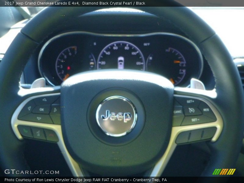 Diamond Black Crystal Pearl / Black 2017 Jeep Grand Cherokee Laredo E 4x4