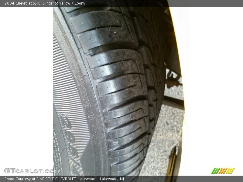 Slingshot Yellow / Ebony 2004 Chevrolet SSR