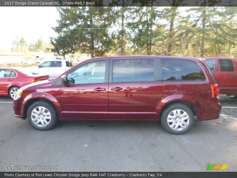 Octane Red / Black 2017 Dodge Grand Caravan SE