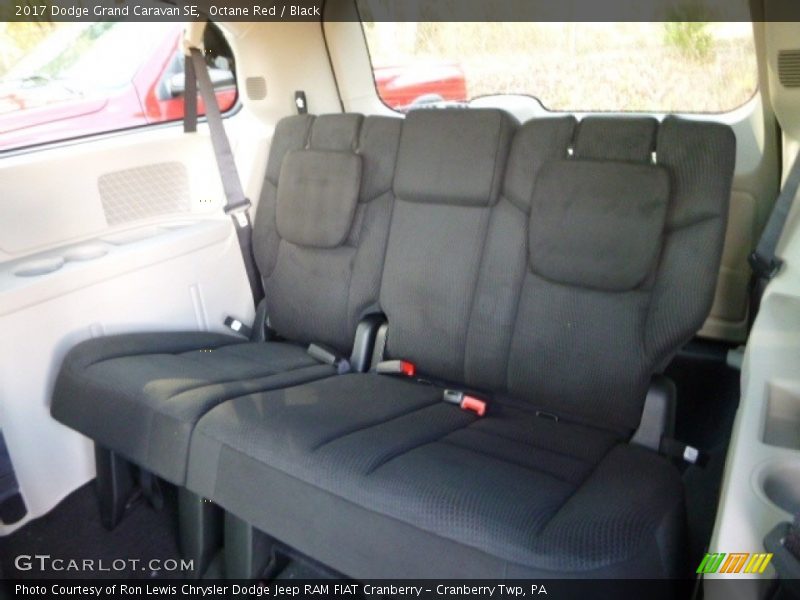 Octane Red / Black 2017 Dodge Grand Caravan SE