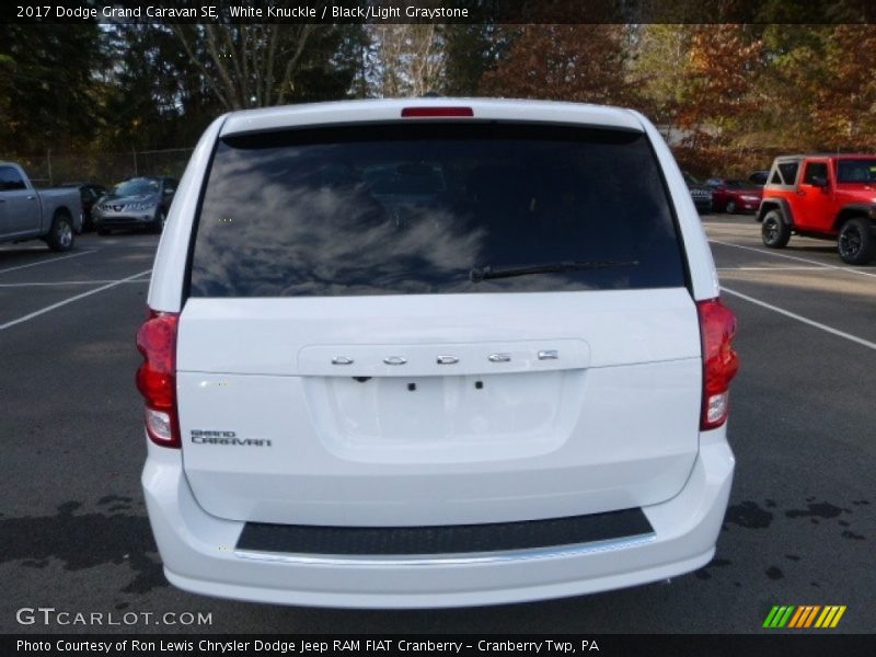 White Knuckle / Black/Light Graystone 2017 Dodge Grand Caravan SE