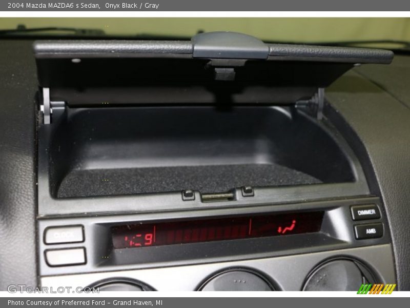 Onyx Black / Gray 2004 Mazda MAZDA6 s Sedan