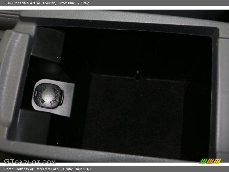 Onyx Black / Gray 2004 Mazda MAZDA6 s Sedan