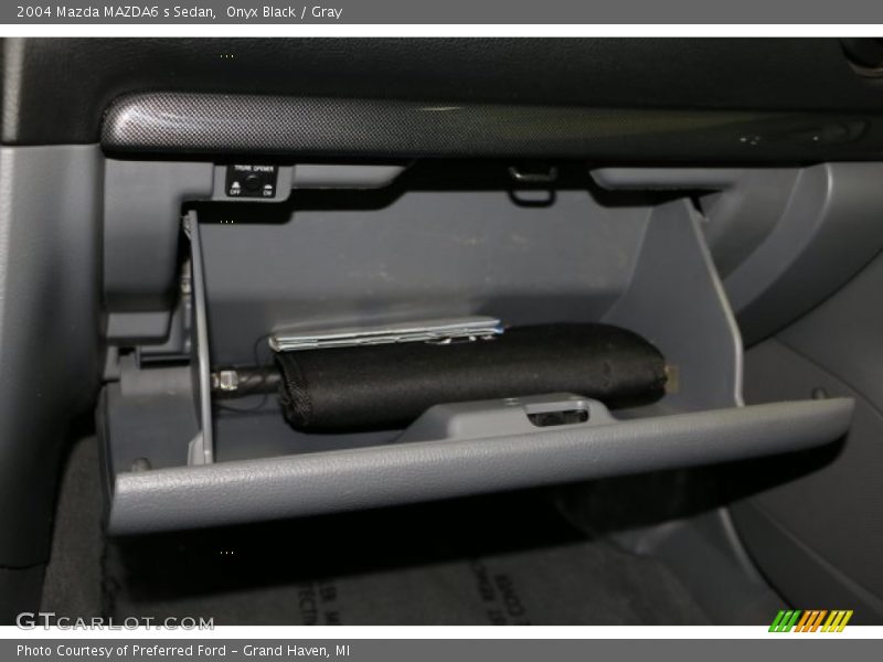 Onyx Black / Gray 2004 Mazda MAZDA6 s Sedan