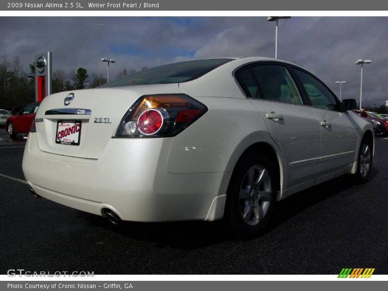 Winter Frost Pearl / Blond 2009 Nissan Altima 2.5 SL