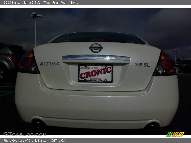 Winter Frost Pearl / Blond 2009 Nissan Altima 2.5 SL