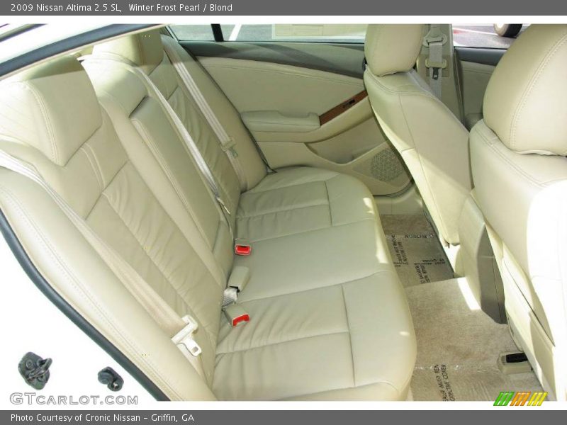 Winter Frost Pearl / Blond 2009 Nissan Altima 2.5 SL