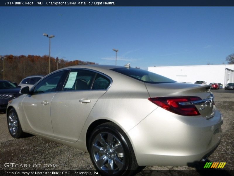 Champagne Silver Metallic / Light Neutral 2014 Buick Regal FWD