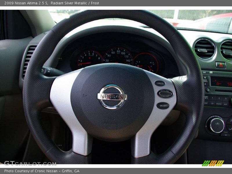 Radiant Silver Metallic / Frost 2009 Nissan Altima 2.5 S
