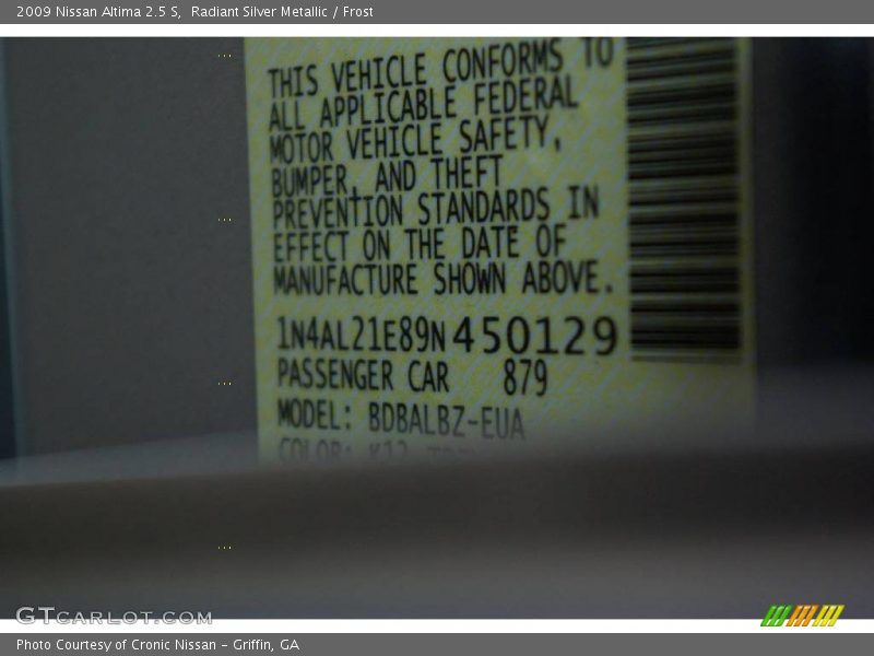 Radiant Silver Metallic / Frost 2009 Nissan Altima 2.5 S