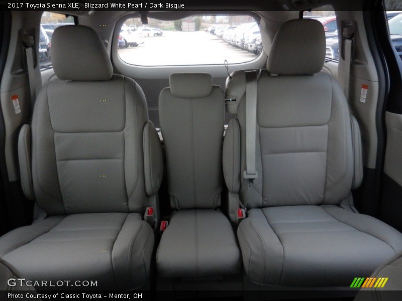 Blizzard White Pearl / Dark Bisque 2017 Toyota Sienna XLE
