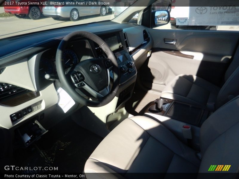 Blizzard White Pearl / Dark Bisque 2017 Toyota Sienna XLE