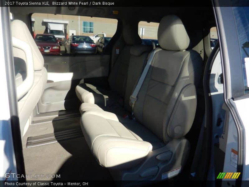Blizzard White Pearl / Dark Bisque 2017 Toyota Sienna XLE