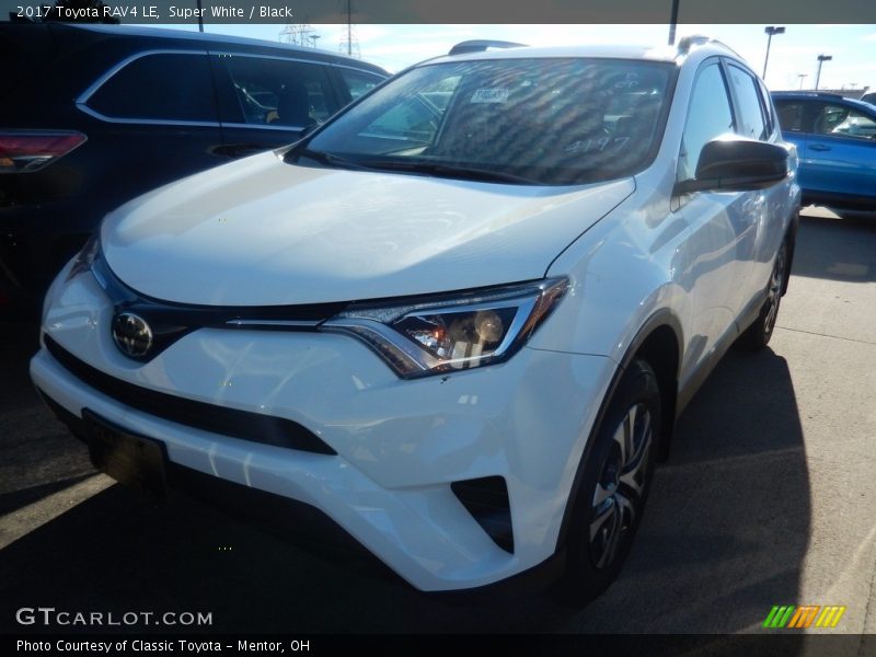 Super White / Black 2017 Toyota RAV4 LE